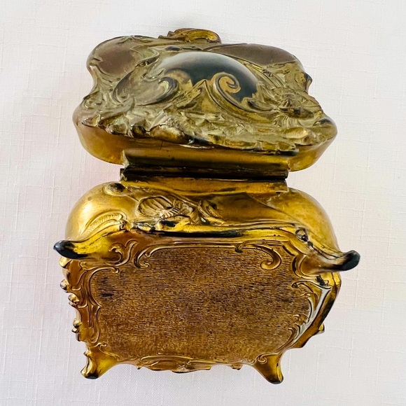 Metal Jewelry Box / Art Nouveau / Vintage / Host Pick - Picture 12 of 13